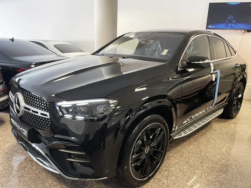 Mercedes-Benz GLE 450d AMG Coupe =MGT Conf= E-Active Body Co Image 3